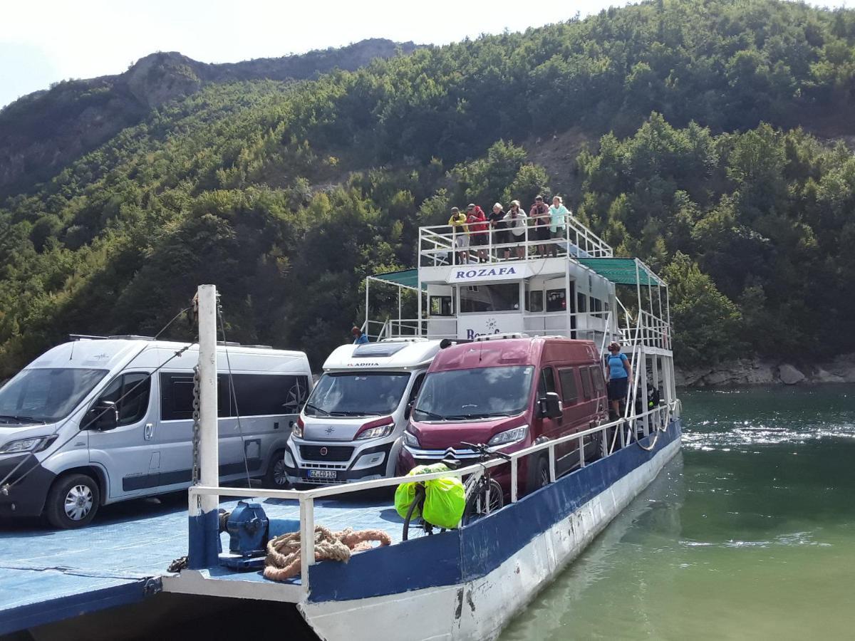 Rozafa Ferry & Accommodation Koman Ngoại thất bức ảnh
